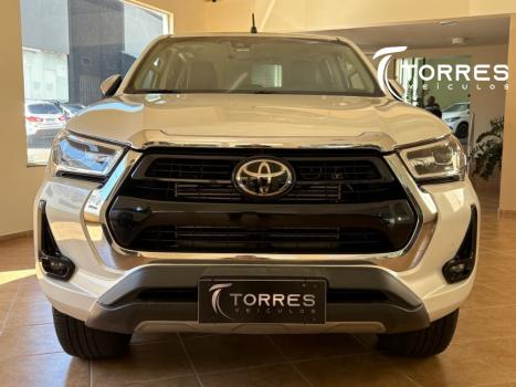 TOYOTA Hilux Caminhonete 2.8 16V SRX 4X4 DIESEL CABINE DUPLA AUTOM�TICO, Foto 2