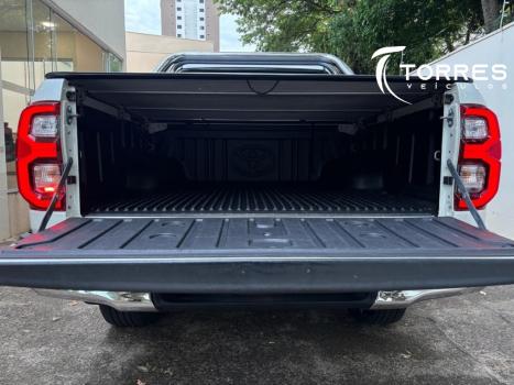 TOYOTA Hilux Caminhonete 2.8 16V SRX 4X4 DIESEL CABINE DUPLA AUTOM�TICO, Foto 4