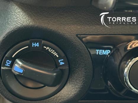 TOYOTA Hilux Caminhonete 2.8 16V SRX 4X4 DIESEL CABINE DUPLA AUTOM�TICO, Foto 9