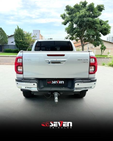 TOYOTA Hilux Caminhonete 2.8 16V SRX LIMITED 4X4 TURBO DIESEL CABINE DUPLA AUTOM�TICO, Foto 4