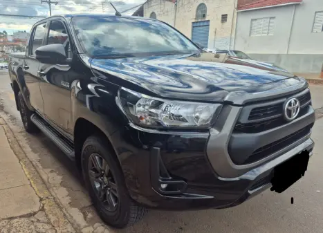TOYOTA Hilux Caminhonete 2.8 16V 4P SR 4X4 DIESEL CABINE DUPLA AUTOM�TICO, Foto 2