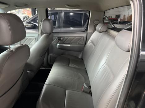 TOYOTA Hilux Caminhonete 3.0 4P 4X4 SRV TURBO DIESEL CABINE DUPLA LIMITED EDITION AUTOM�TICO, Foto 6