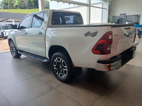 TOYOTA Hilux Caminhonete 2.8 16V SRX 4X4 DIESEL CABINE DUPLA AUTOM�TICO, Foto 5