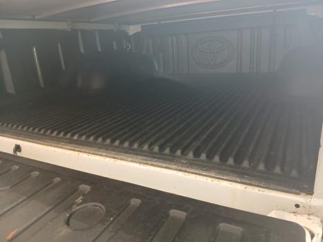 TOYOTA Hilux Caminhonete 2.8 16V SRX 4X4 DIESEL CABINE DUPLA AUTOM�TICO, Foto 9