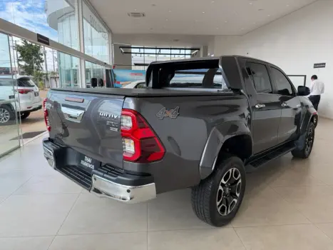 TOYOTA Hilux Caminhonete 2.8 16V SRX PLUS 4X4 TURBO DIESEL CABINE DUPLA AUTOM�TICO, Foto 6
