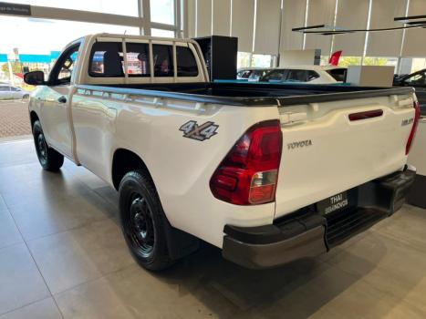 TOYOTA Hilux Caminhonete 2.8 4X4 DIESEL CABINE SIMPLES, Foto 5