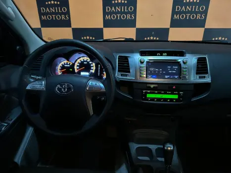 TOYOTA Hilux Caminhonete 2.7 16V 4P SRV CABINE DUPLA, Foto 9