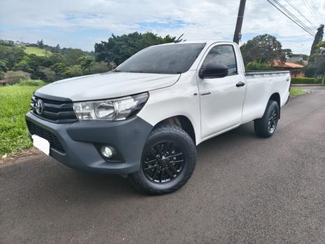 TOYOTA Hilux Caminhonete 2.8 4X4 DIESEL CABINE SIMPLES, Foto 1