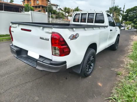 TOYOTA Hilux Caminhonete 2.8 4X4 DIESEL CABINE SIMPLES, Foto 6