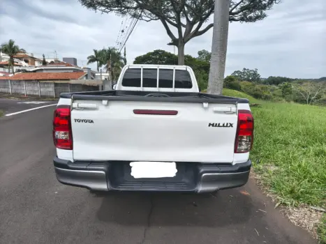 TOYOTA Hilux Caminhonete 2.8 4X4 DIESEL CABINE SIMPLES, Foto 7