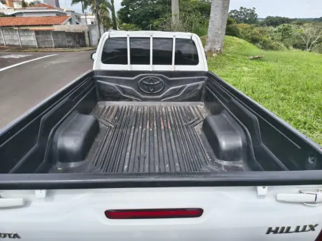 TOYOTA Hilux Caminhonete 2.8 4X4 DIESEL CABINE SIMPLES, Foto 8