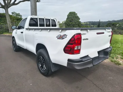TOYOTA Hilux Caminhonete 2.8 4X4 DIESEL CABINE SIMPLES, Foto 9