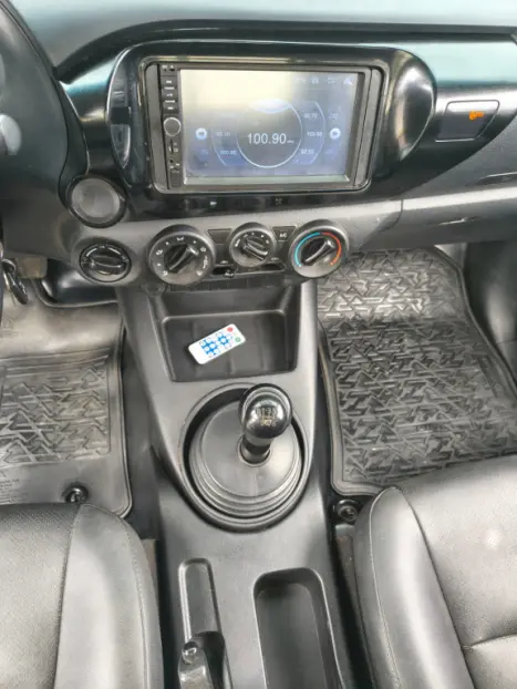 TOYOTA Hilux Caminhonete 2.8 4X4 DIESEL CABINE SIMPLES, Foto 11