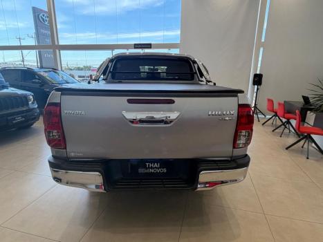 TOYOTA Hilux Caminhonete 2.8 16V SRV 4X4 DIESEL CABINE DUPLA AUTOM�TICO, Foto 5