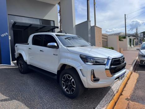 TOYOTA Hilux Caminhonete 2.8 16V SRV 4X4 DIESEL CABINE DUPLA AUTOM�TICO, Foto 1