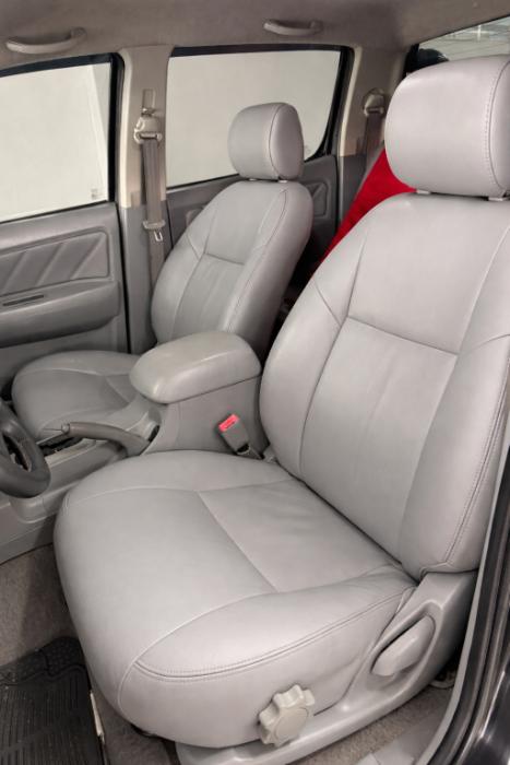 TOYOTA Hilux Caminhonete 3.0 4P 4X4 SRV TURBO DIESEL CABINE DUPLA AUTOM�TICO, Foto 10