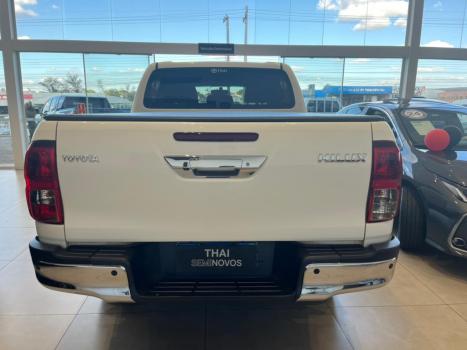 TOYOTA Hilux Caminhonete 2.8 16V 4P SR 4X4 DIESEL CABINE DUPLA AUTOM�TICO, Foto 6