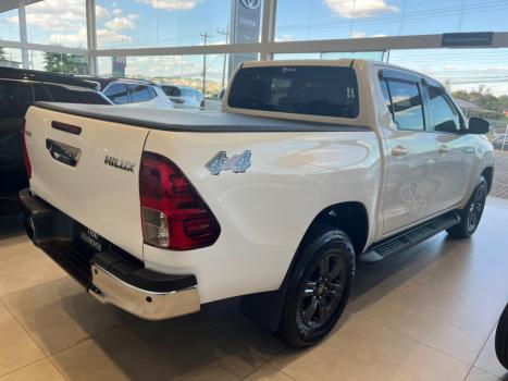 TOYOTA Hilux Caminhonete 2.8 16V 4P SR 4X4 DIESEL CABINE DUPLA AUTOM�TICO, Foto 7