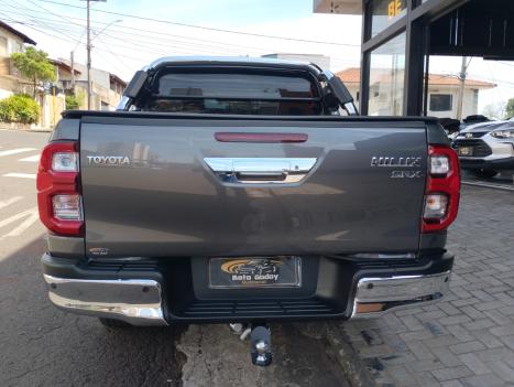 TOYOTA Hilux Caminhonete 2.8 16V SRX 4X4 DIESEL CABINE DUPLA AUTOM�TICO, Foto 6