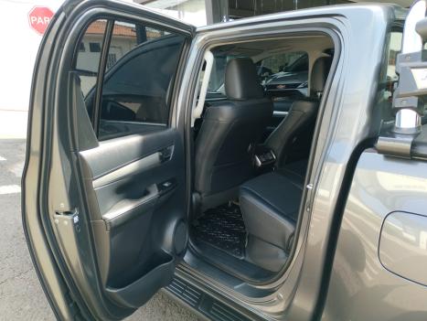 TOYOTA Hilux Caminhonete 2.8 16V SRX 4X4 DIESEL CABINE DUPLA AUTOM�TICO, Foto 11