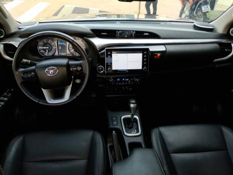 TOYOTA Hilux Caminhonete 2.8 16V SRX 4X4 DIESEL CABINE DUPLA AUTOM�TICO, Foto 13