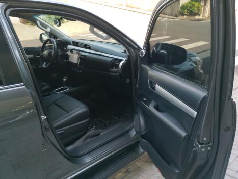 TOYOTA Hilux Caminhonete 2.8 16V SRX 4X4 DIESEL CABINE DUPLA AUTOM�TICO, Foto 19