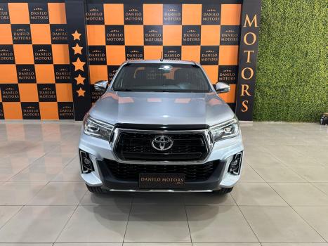 TOYOTA Hilux Caminhonete 2.8 16V SRX 50 ANOS 4X4 TURBO DIESEL CABINE DUPLA AUTOM�TICO, Foto 4