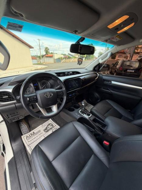 TOYOTA Hilux Caminhonete 2.8 16V SRV 4X4 DIESEL CABINE DUPLA AUTOM�TICO, Foto 8