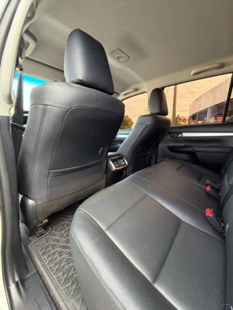 TOYOTA Hilux Caminhonete 2.8 16V SRV 4X4 DIESEL CABINE DUPLA AUTOM�TICO, Foto 12