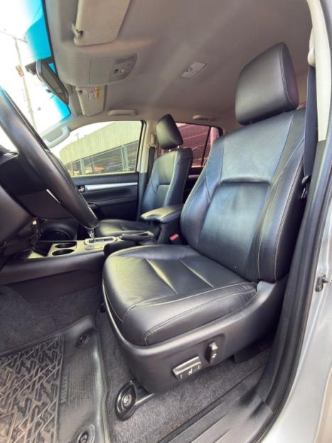 TOYOTA Hilux Caminhonete 2.7 16V 4P SRV FLEX CABINE DUPLA AUTOM�TICO, Foto 10