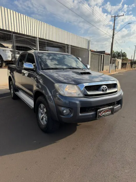 TOYOTA Hilux Caminhonete 3.0 16V 4P 4X4 SRV TURBO DIESEL CABINE DUPLA AUTOM�TICO, Foto 1