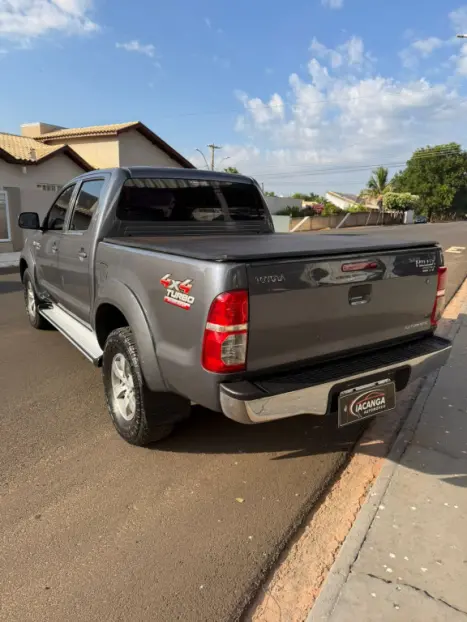 TOYOTA Hilux Caminhonete 3.0 16V 4P 4X4 SRV TURBO DIESEL CABINE DUPLA AUTOM�TICO, Foto 3