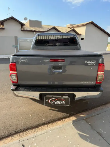 TOYOTA Hilux Caminhonete 3.0 16V 4P 4X4 SRV TURBO DIESEL CABINE DUPLA AUTOM�TICO, Foto 4