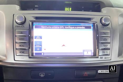 TOYOTA Hilux Caminhonete 2.7 16V 4P SRV FLEX 4X4  CABINE DUPLA AUTOM�TICO, Foto 16