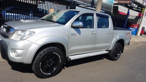 TOYOTA Hilux Caminhonete 3.0 16V 4P 4X4 SRV TURBO DIESEL CABINE DUPLA AUTOM�TICO, Foto 1