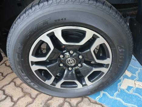 TOYOTA Hilux Caminhonete 2.8 16V SRV 4X4 DIESEL CABINE DUPLA AUTOM�TICO, Foto 9
