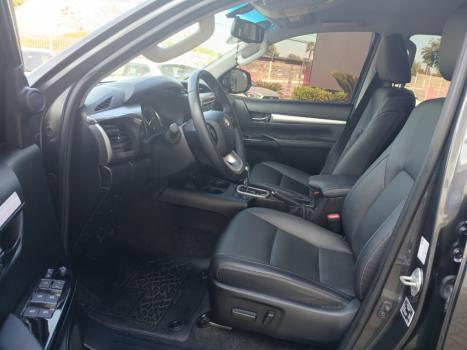 TOYOTA Hilux Caminhonete 2.8 16V SRV 4X4 DIESEL CABINE DUPLA AUTOM�TICO, Foto 10