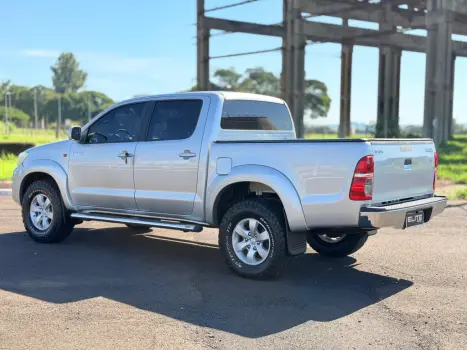 TOYOTA Hilux Caminhonete 2.7 16V 4P SR CABINE DUPLA AUTOM�TICO, Foto 2