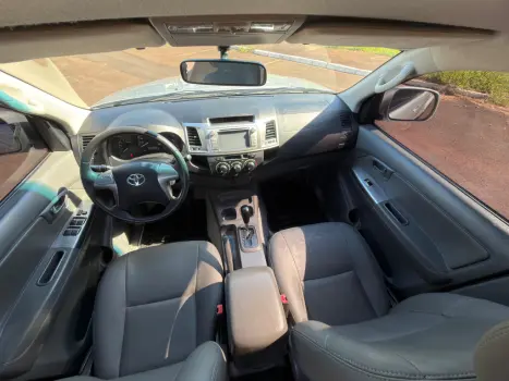 TOYOTA Hilux Caminhonete 2.7 16V 4P SR CABINE DUPLA AUTOM�TICO, Foto 7