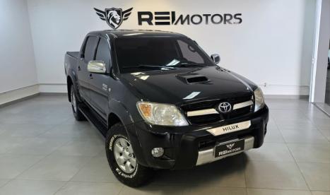 TOYOTA Hilux Caminhonete 3.0 4P 4X4 SRV TURBO DIESEL CABINE DUPLA AUTOM�TICO, Foto 2