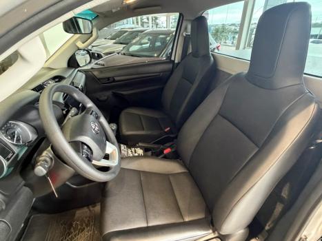 TOYOTA Hilux Caminhonete 2.8 4X4 DIESEL CABINE SIMPLES, Foto 9