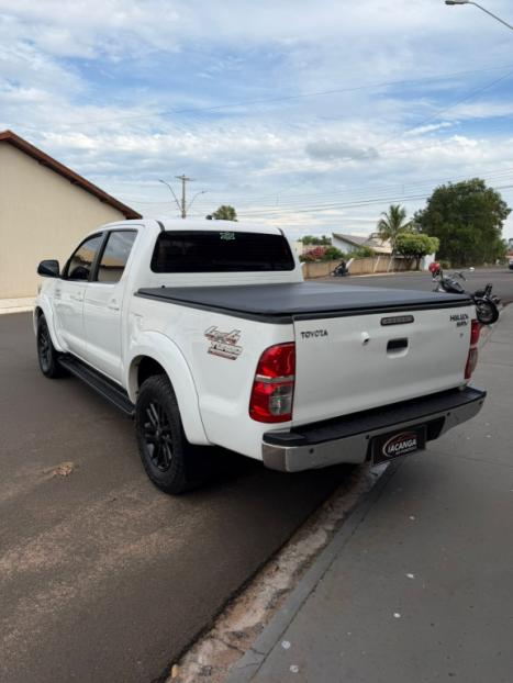 TOYOTA Hilux Caminhonete 3.0 16V 4P 4X4 SRV TURBO DIESEL CABINE DUPLA AUTOM�TICO, Foto 3