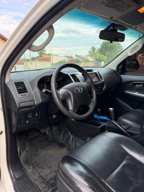 TOYOTA Hilux Caminhonete 3.0 16V 4P 4X4 SRV TURBO DIESEL CABINE DUPLA AUTOM�TICO, Foto 12