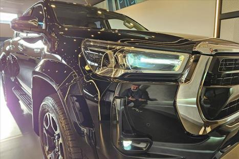 TOYOTA Hilux Caminhonete 2.8 16V SRX 4X4 DIESEL CABINE DUPLA AUTOM�TICO, Foto 10