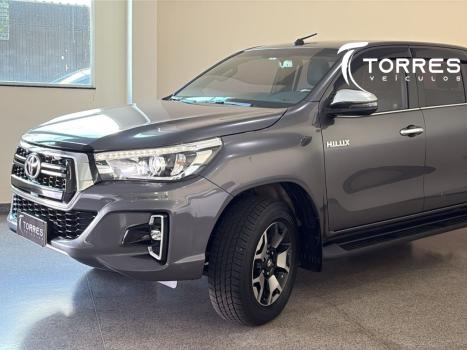 TOYOTA Hilux Caminhonete 2.8 16V  LOW M4FD 4X4 TURBO DIESEL CABINE DUPLA, Foto 3