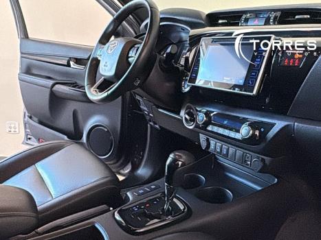 TOYOTA Hilux Caminhonete 2.8 16V  LOW M4FD 4X4 TURBO DIESEL CABINE DUPLA, Foto 9