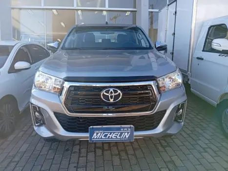 TOYOTA Hilux Caminhonete 2.8 16V SRV 4X4 DIESEL CABINE DUPLA AUTOM�TICO, Foto 2