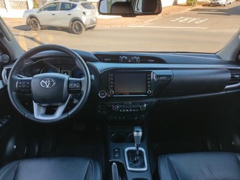 TOYOTA Hilux Caminhonete 2.8 16V SRV 4X4 DIESEL CABINE DUPLA AUTOM�TICO, Foto 9