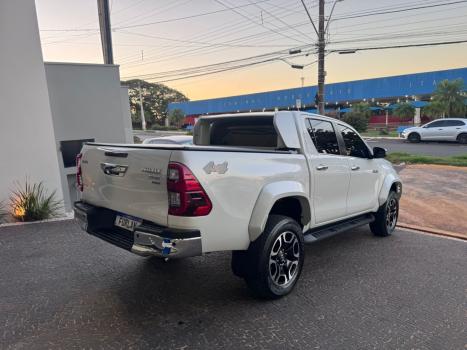 TOYOTA Hilux Caminhonete 2.8 16V SRV 4X4 DIESEL CABINE DUPLA AUTOM�TICO, Foto 3