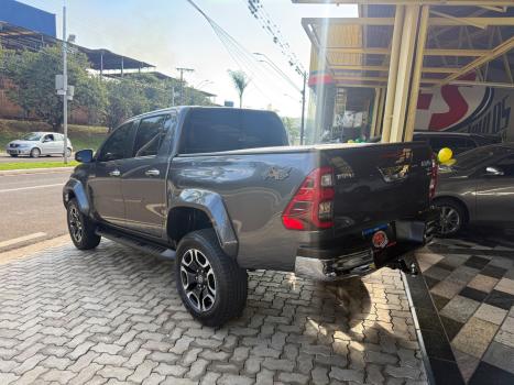 TOYOTA Hilux Caminhonete 2.8 16V SRX PLUS 4X4 TURBO DIESEL CABINE DUPLA AUTOM�TICO, Foto 5